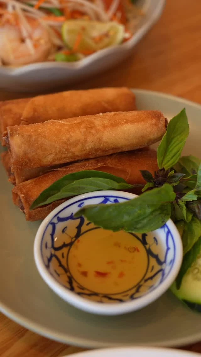 Thai cuisine egg roll